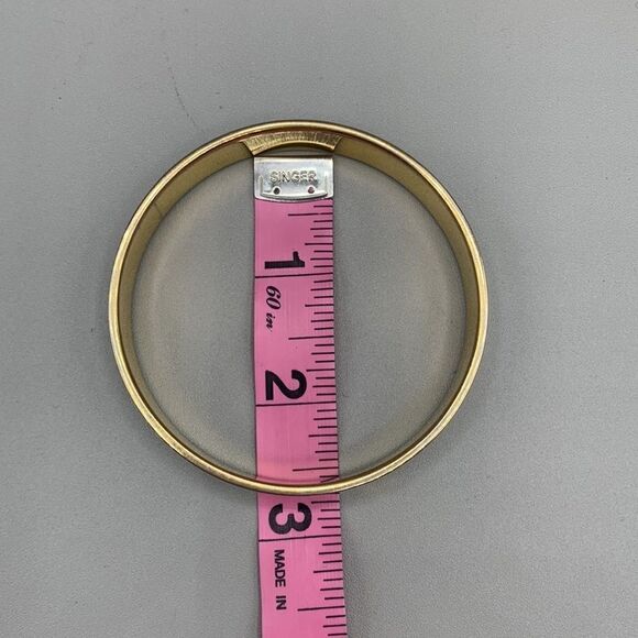 Vineyard Vines Whale Bangle Bracelet - Picture 2 of 3